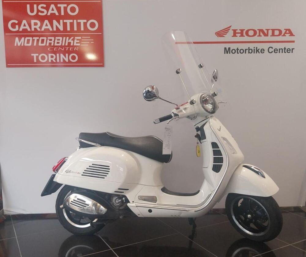 Vespa GTS 300 Super (2017 - 18) (2)