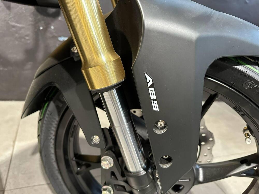 QJ Motor SRK 125 S (2025 - 26) (5)