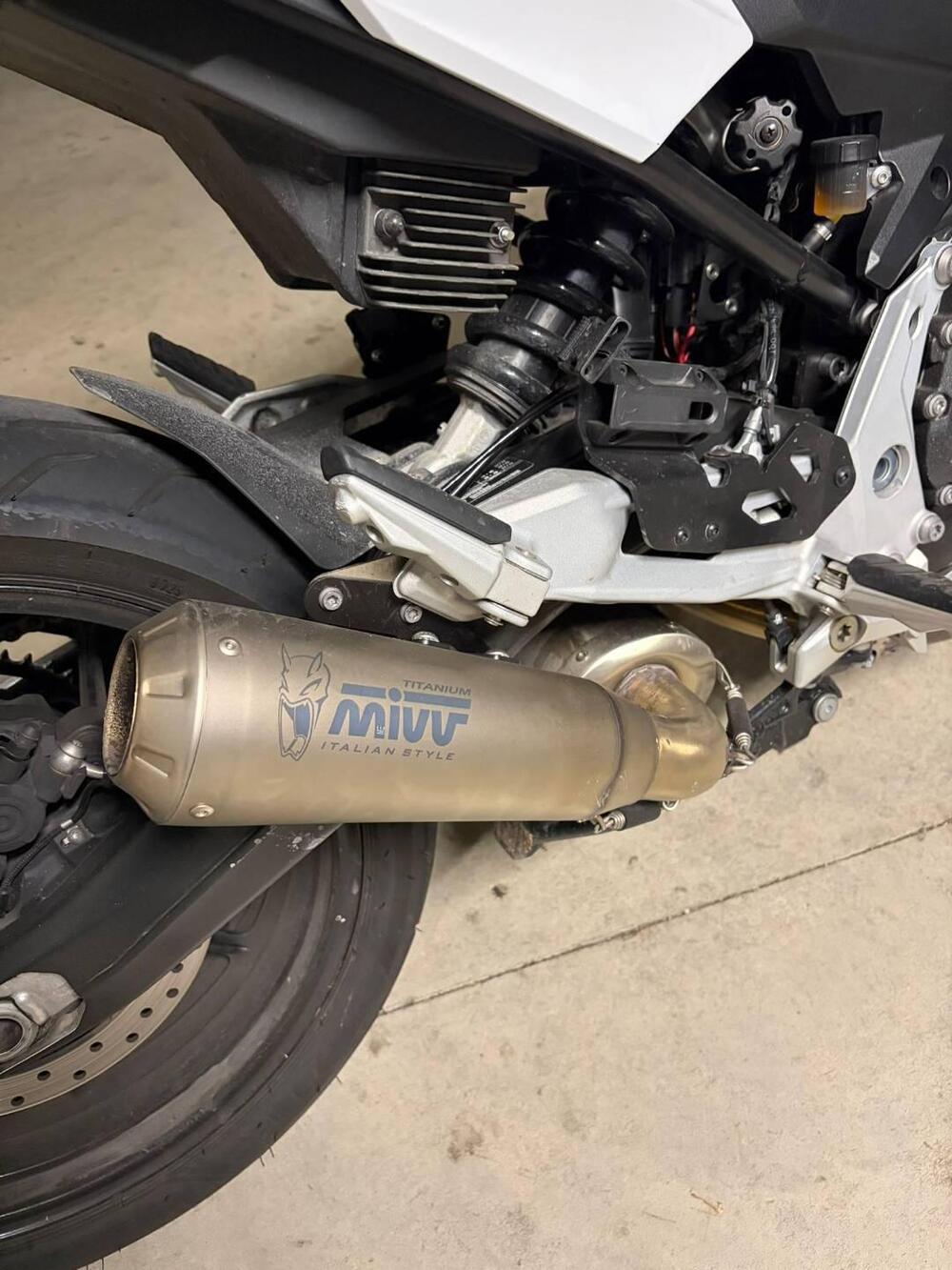 Bmw F 900 R (2021 - 24) (5)