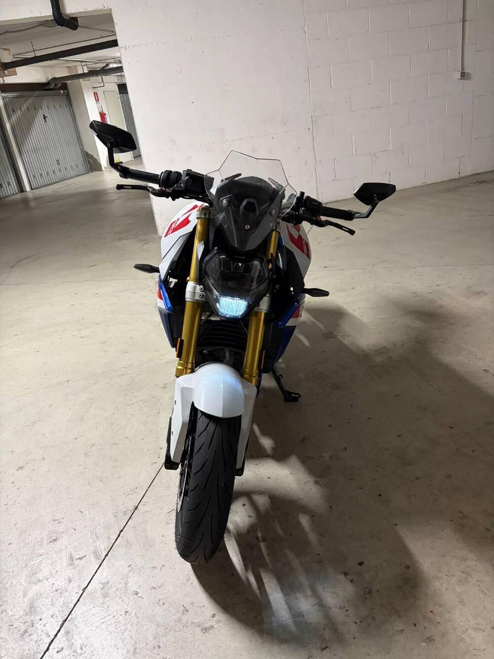 Bmw F 900 R (2021 - 24) (2)