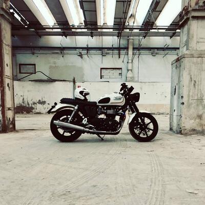 Triumph Bonneville SE (2009 - 13) usata