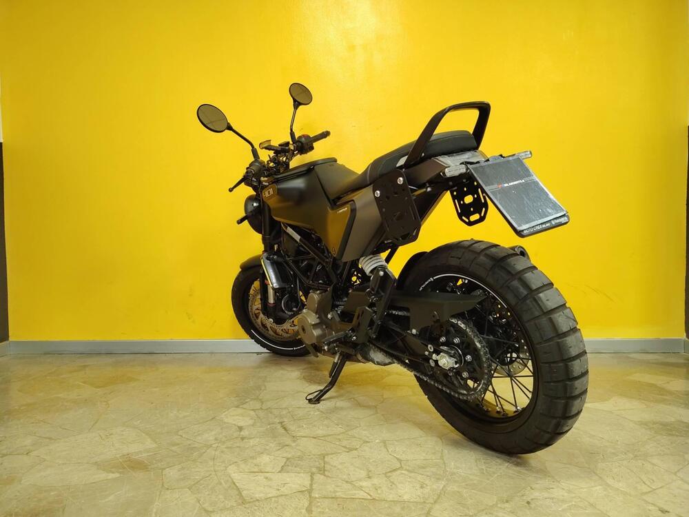 Husqvarna Svartpilen 401 (2021 - 23) (4)