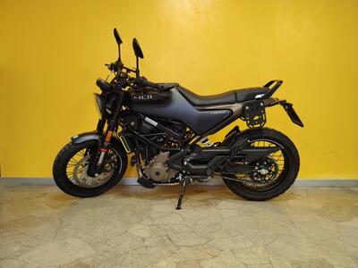 Husqvarna Svartpilen 401 (2021 - 23) usata