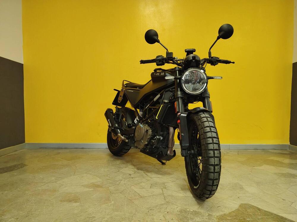 Husqvarna Svartpilen 401 (2021 - 23) (2)