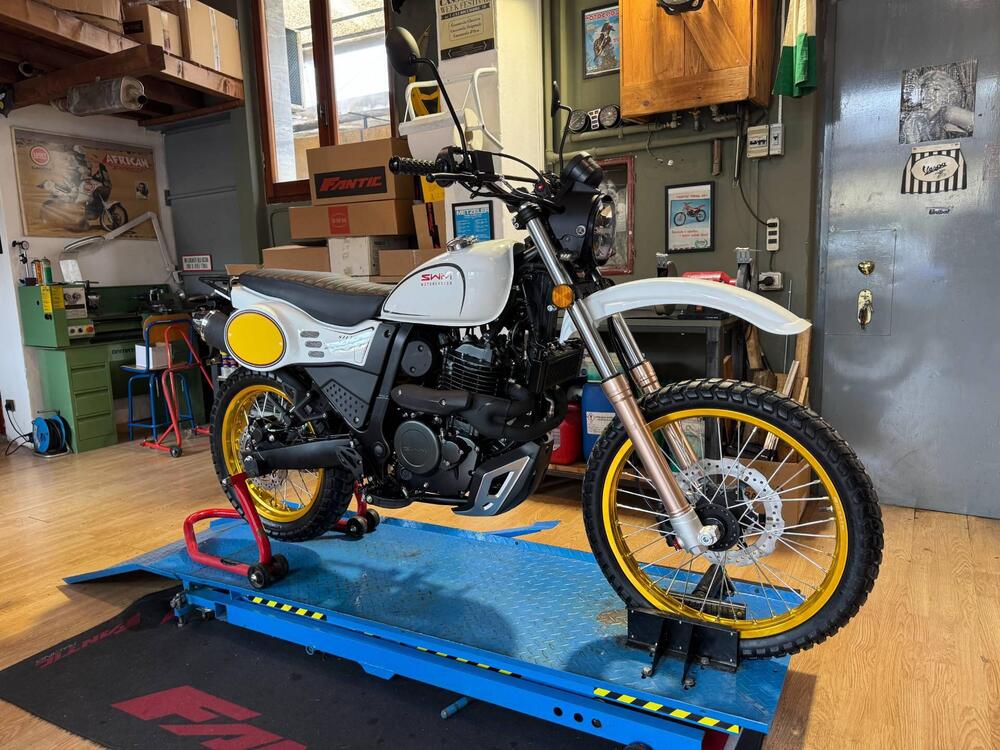 Swm Silver Vase 650 T (2025 - 26) (4)