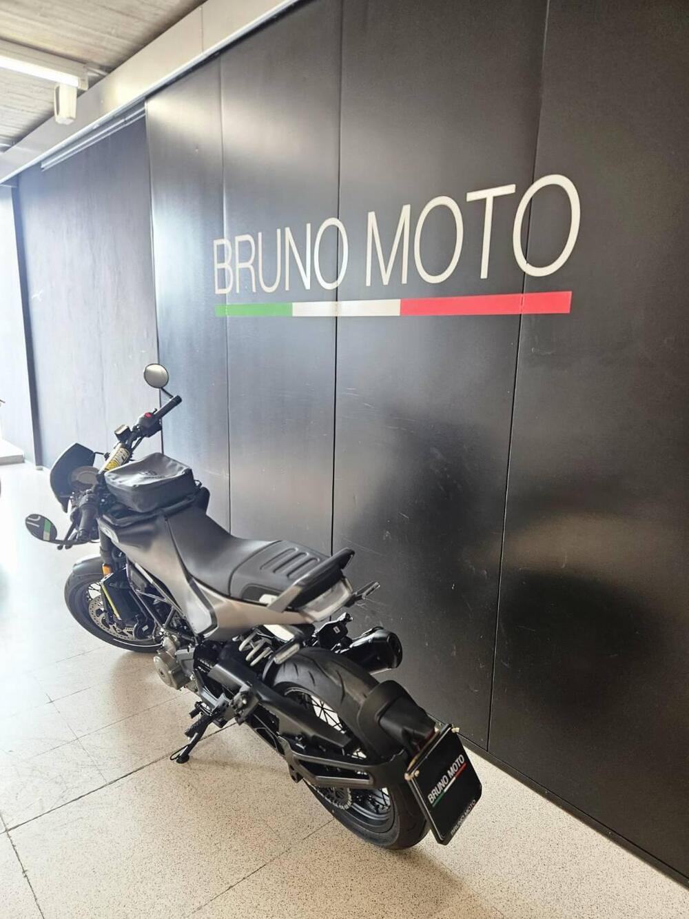 Husqvarna Svartpilen 401 (2024 - 26) (6)