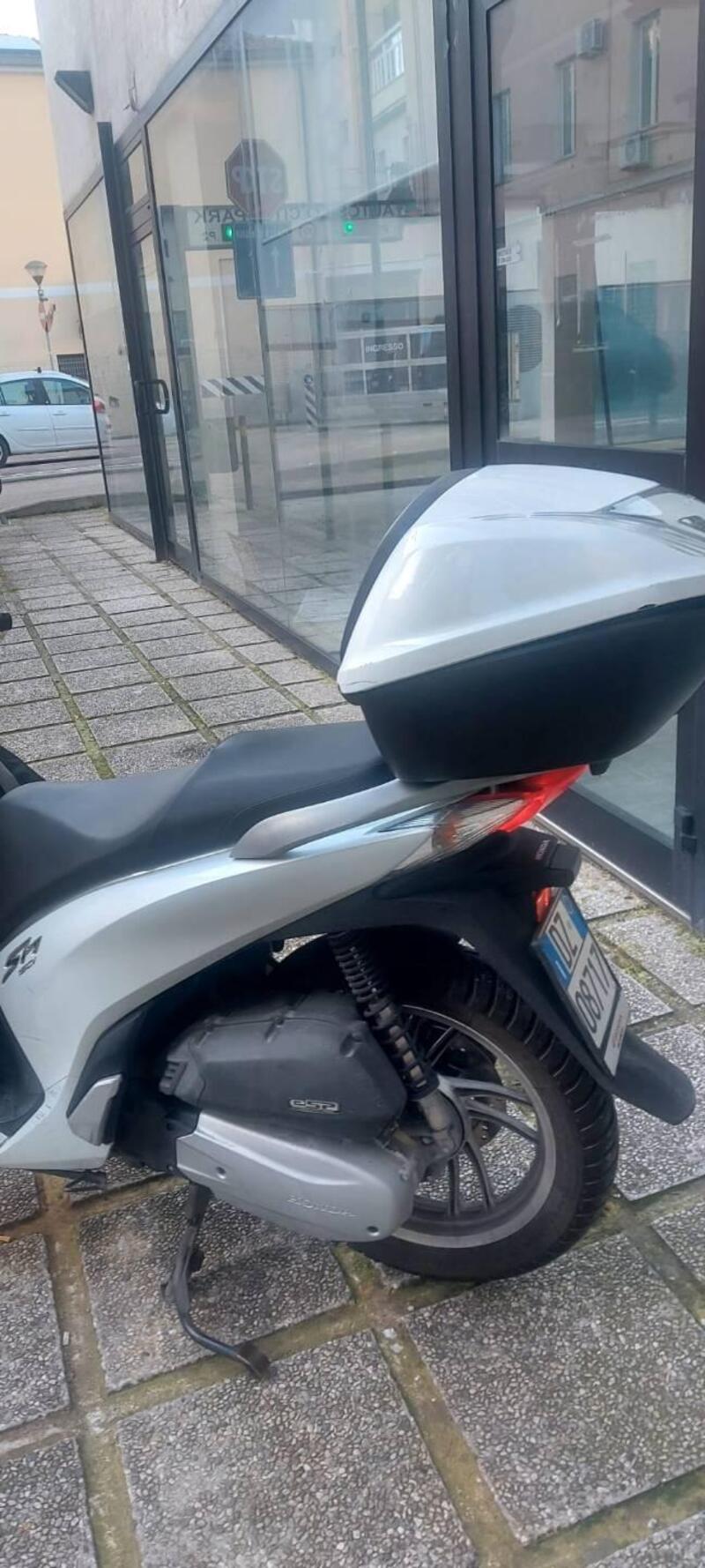 Honda SH 150i ABS (2013 - 16) (2)