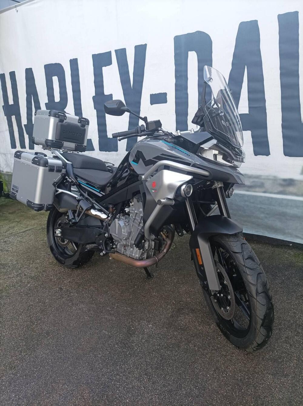 CFMOTO 800MT Touring (2022 - 26) (2)