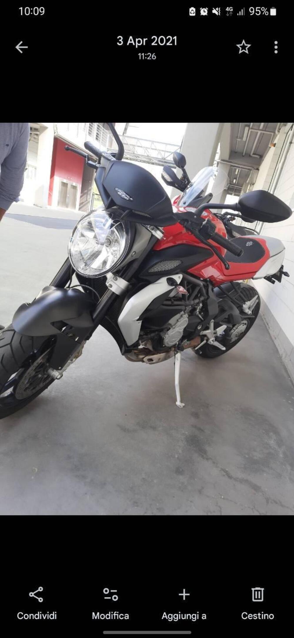 MV Agusta Brutale 675 (2011 - 15) (3)