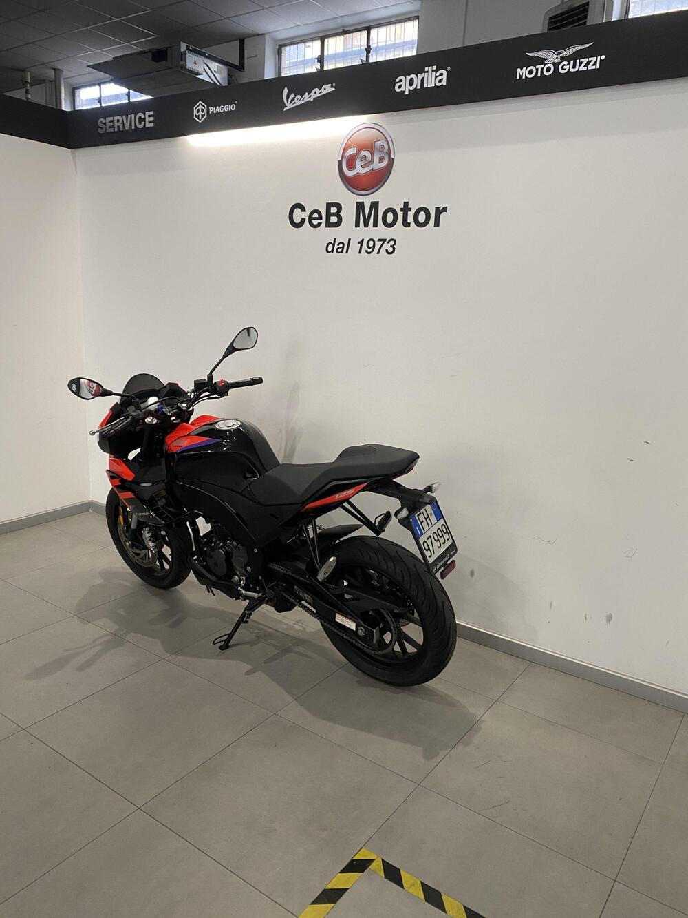 Aprilia Tuono 125 (2021 - 24) (4)