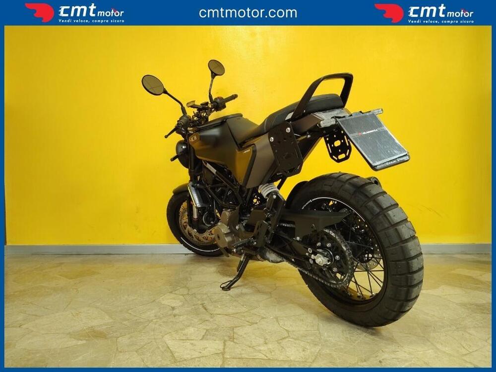 Husqvarna Svartpilen 401 (2021 - 23) (4)