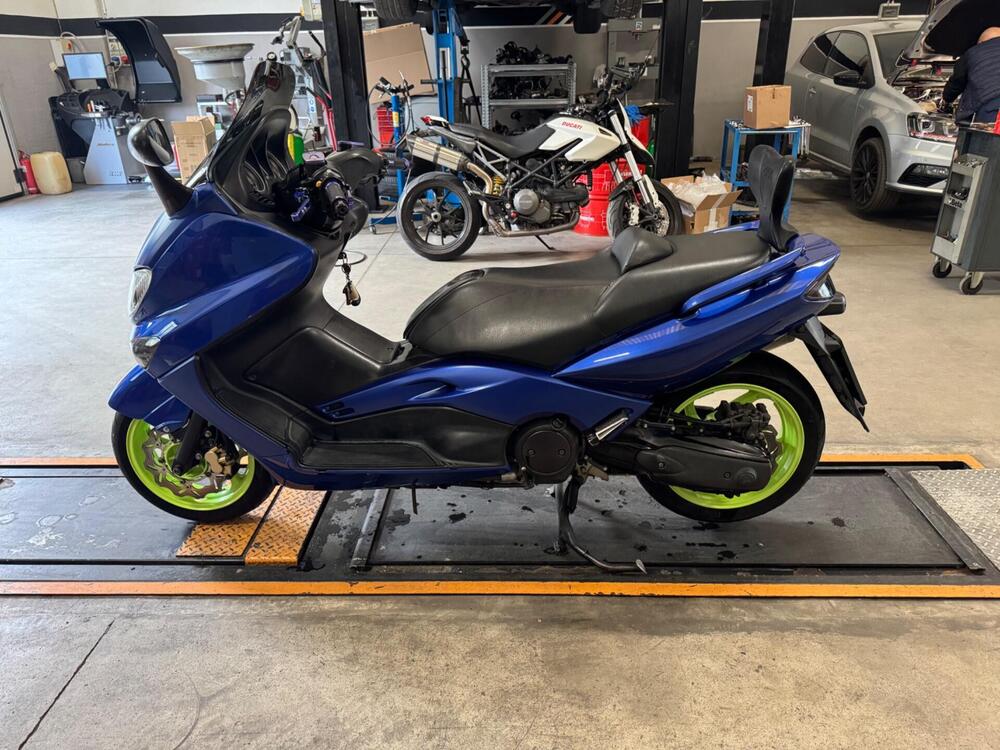 Yamaha T-Max 500 (2004 - 07) (3)