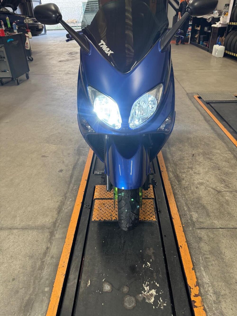 Yamaha T-Max 500 (2004 - 07) (6)