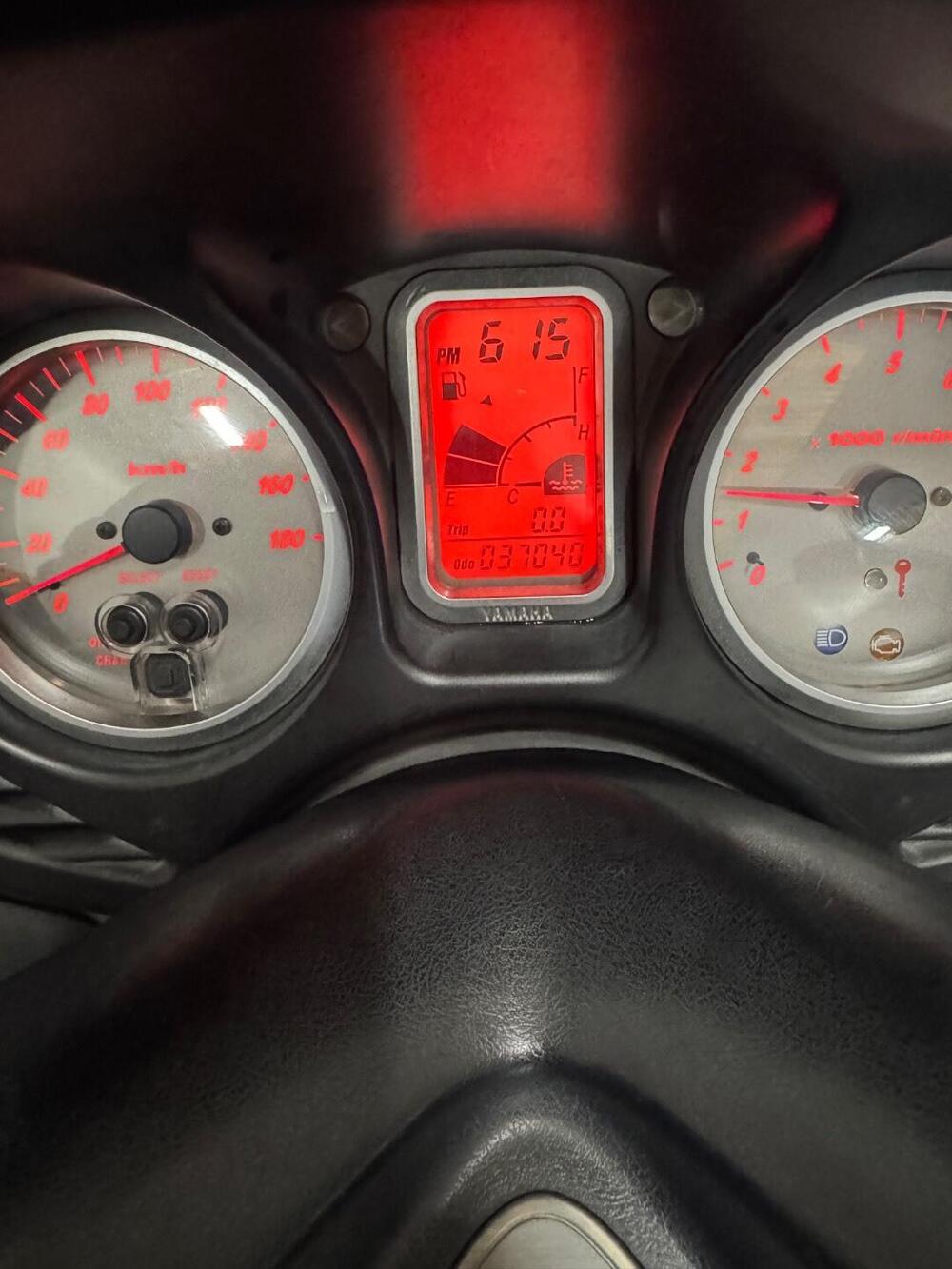 Yamaha T-Max 500 (2004 - 07) (8)