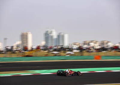 Mercedes fa paura, Ferrari prepara la risposta: la Sprint del GP di Cina può già cambiare la F1 2026. Orari TV Sky e TV8
