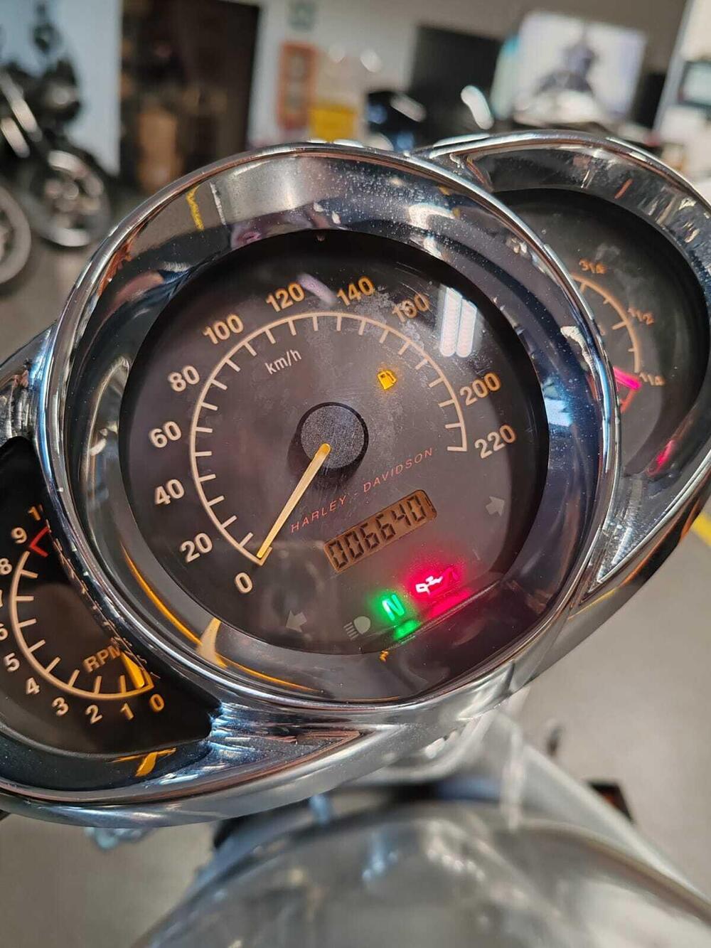 Harley-Davidson 1130 V-Rod (2002 - 05) - VRSCA (5)