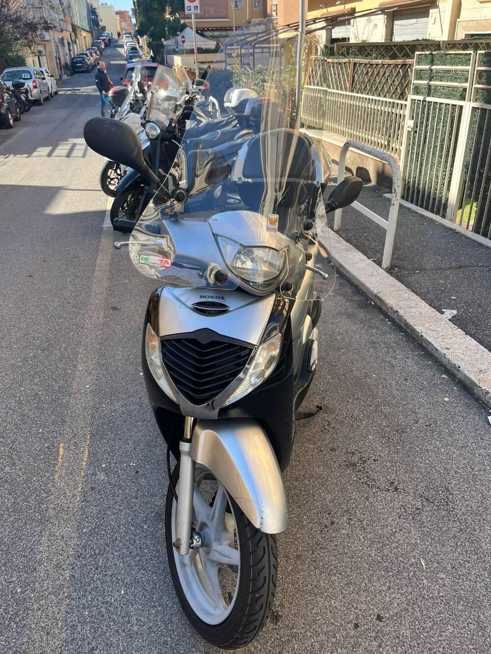 Honda SH 150i (2005 - 08) (4)