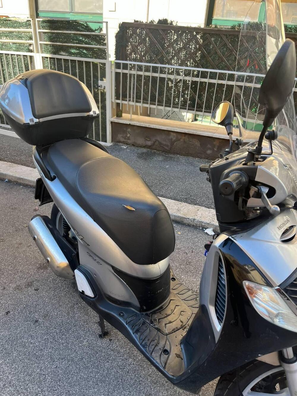 Honda SH 150i (2005 - 08) (6)