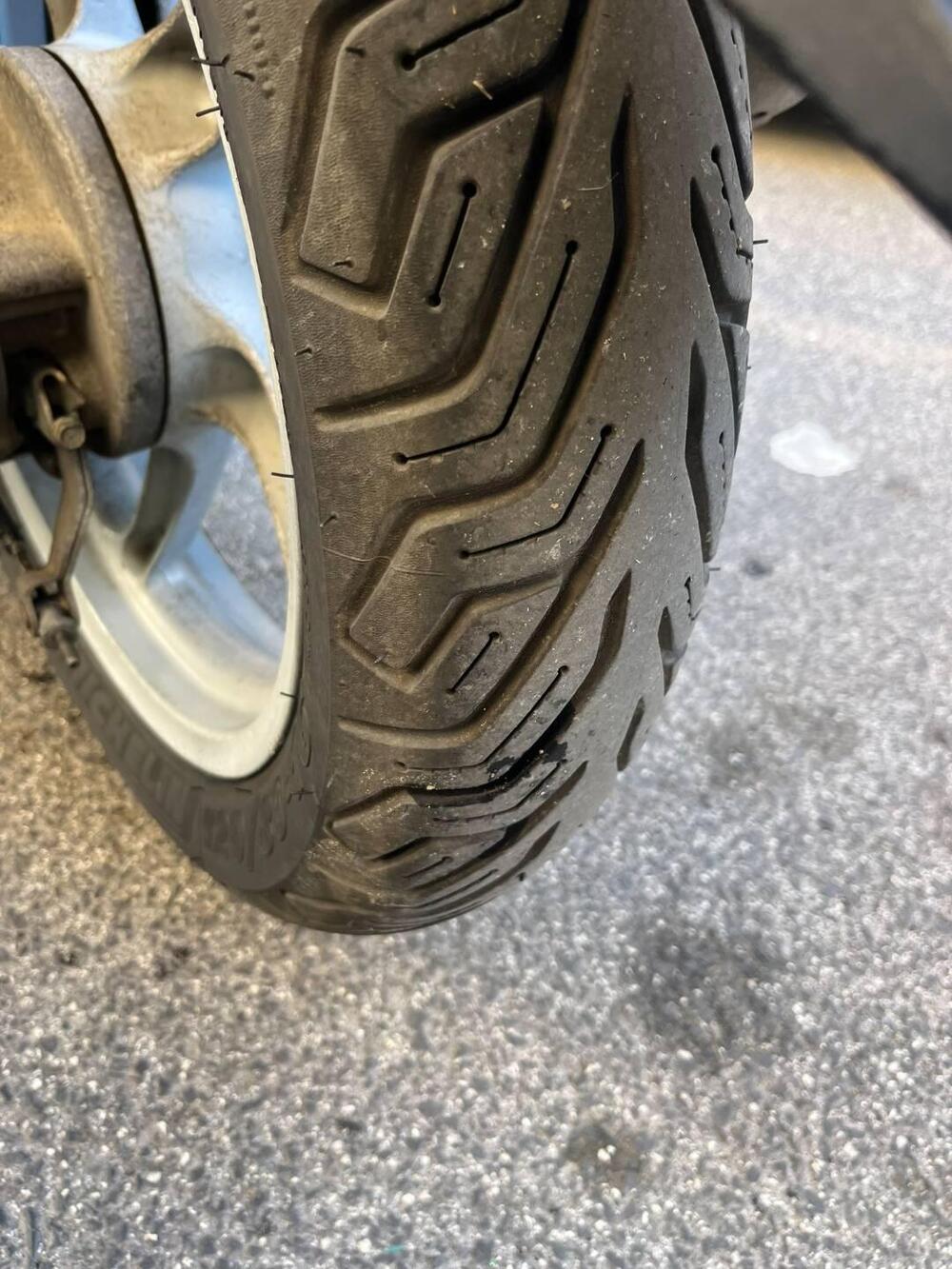 Honda SH 150i (2005 - 08) (8)