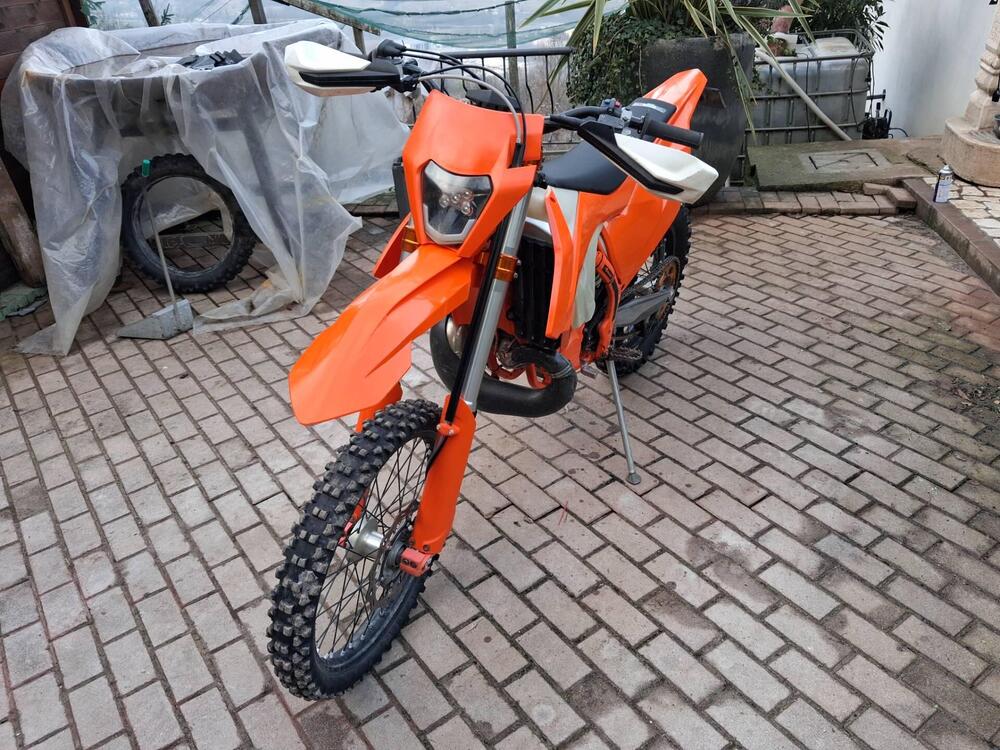 KTM 300 EXC E Six Days TPI (2019) (6)