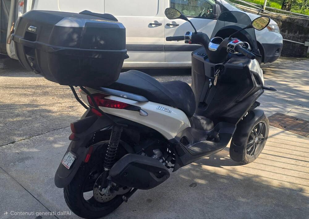 Piaggio MP3 300 ABS Hpe (2021 - 24) (4)