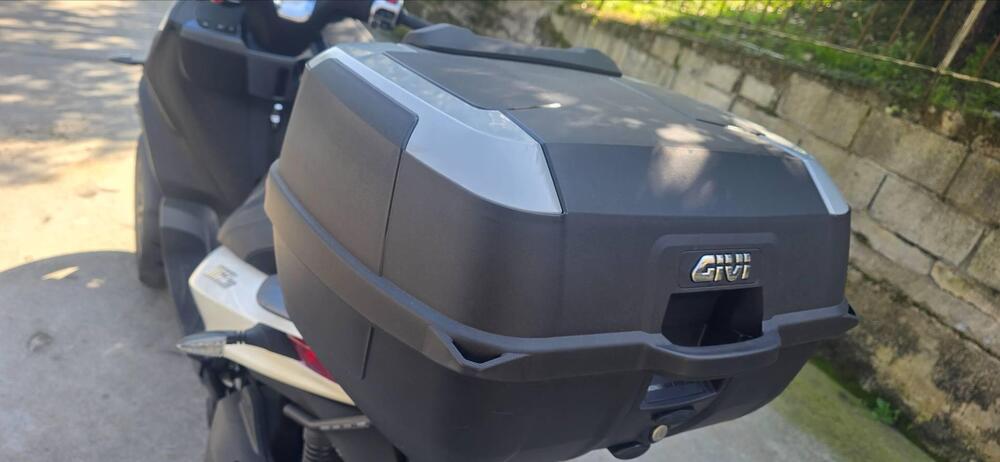 Piaggio MP3 300 ABS Hpe (2021 - 24) (5)