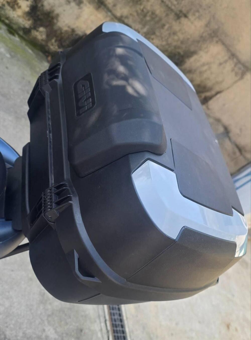 Piaggio MP3 300 ABS Hpe (2021 - 24) (6)