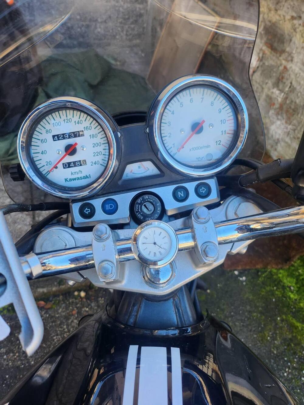 Kawasaki ZR-7 (1999 - 00) (3)