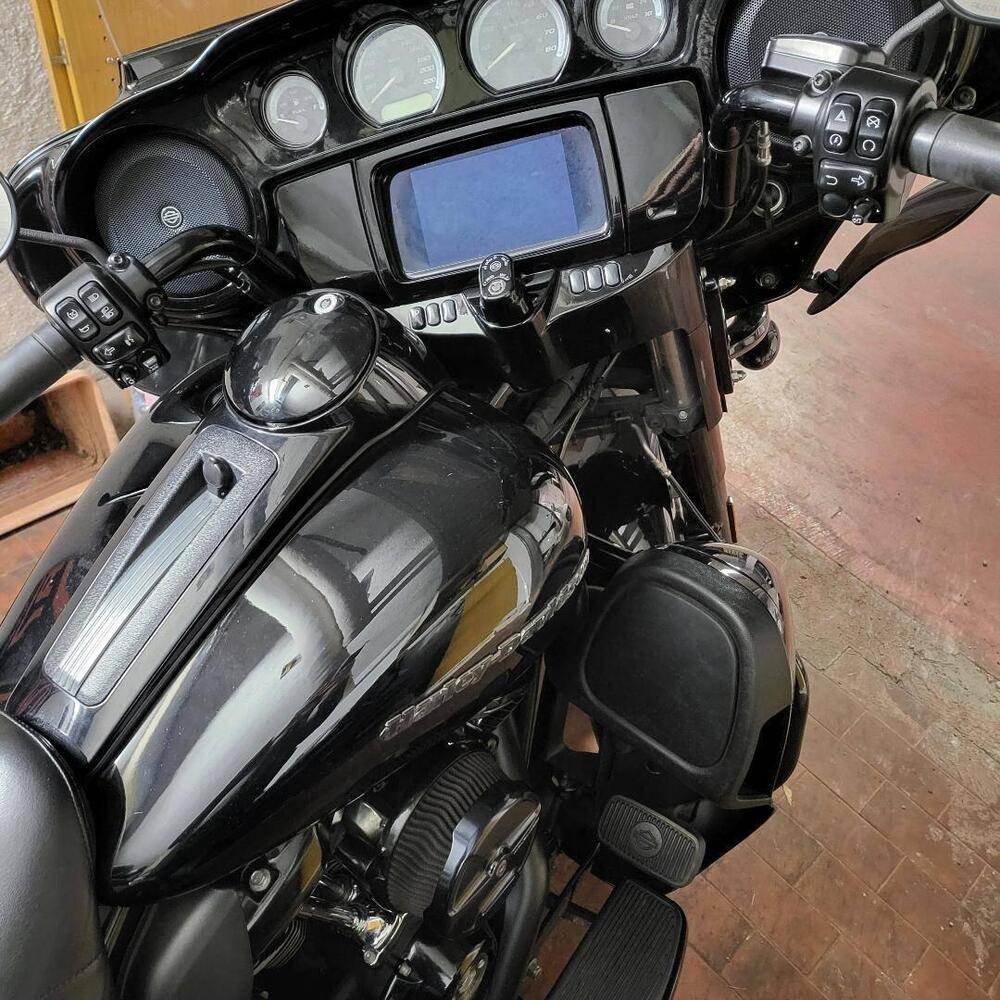 Harley-Davidson 114 Electra Glide Ultra Limited (2021 - 22) - FLHTK (2)