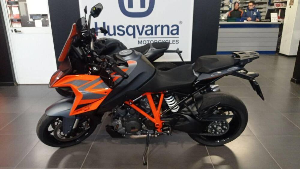KTM 1290 Super Duke GT (2022 - 25) (3)