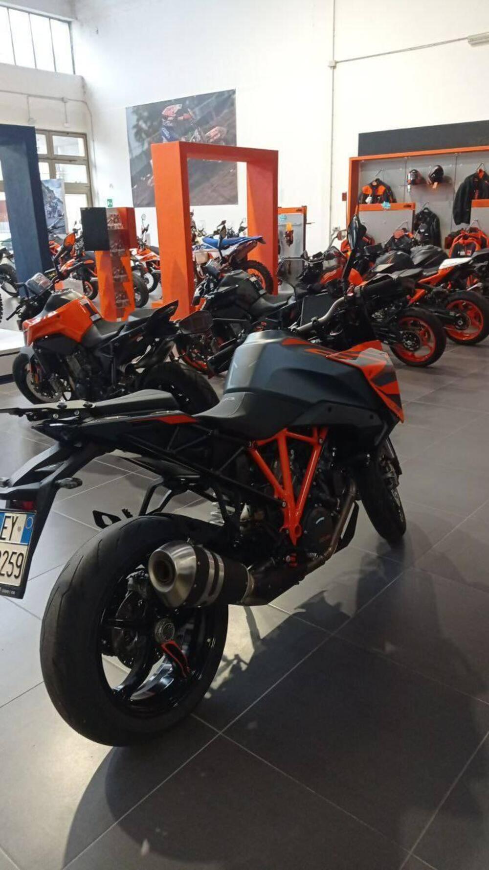 KTM 1290 Super Duke GT (2022 - 25) (5)