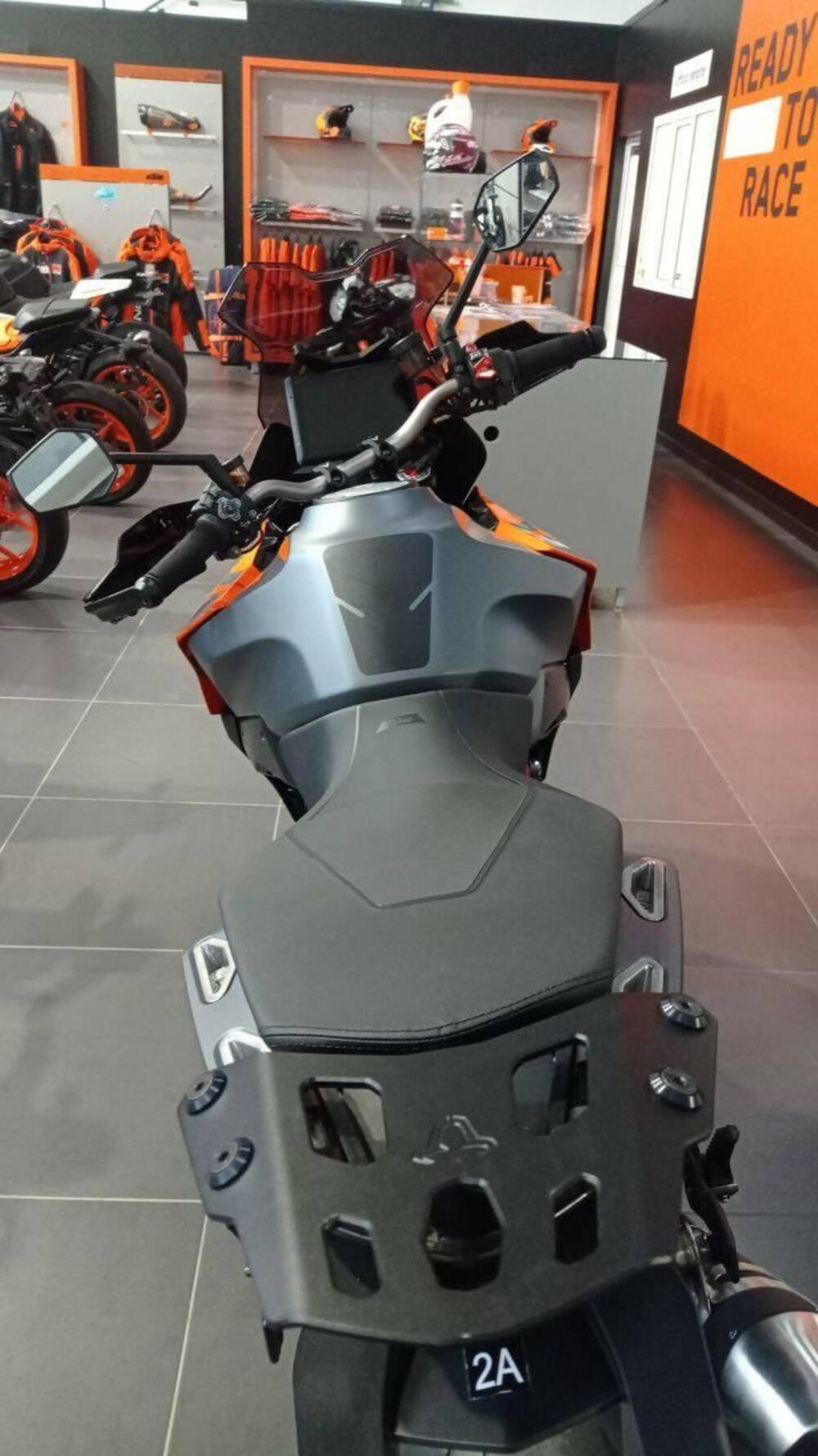 KTM 1290 Super Duke GT (2022 - 25) (6)
