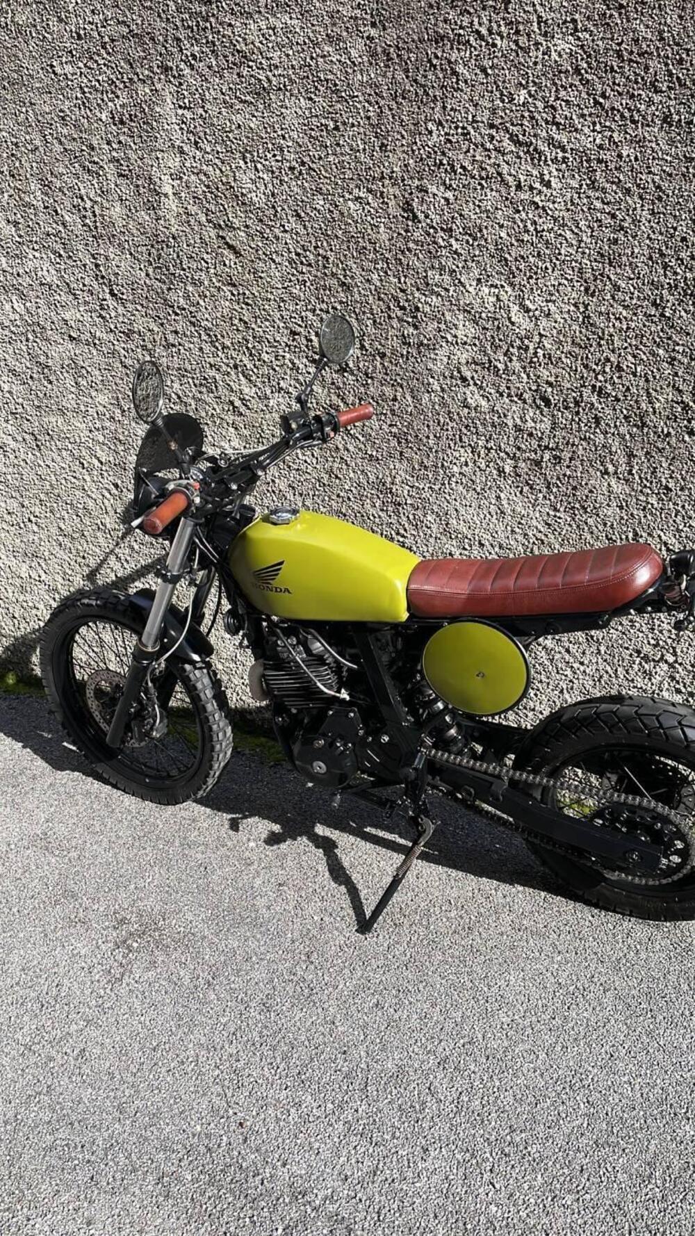 Honda NX 650 Dominator (1988 - 90) (5)