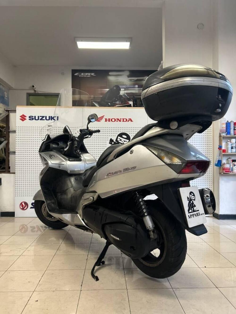 Honda Silver Wing 600 (2001 - 05) (5)