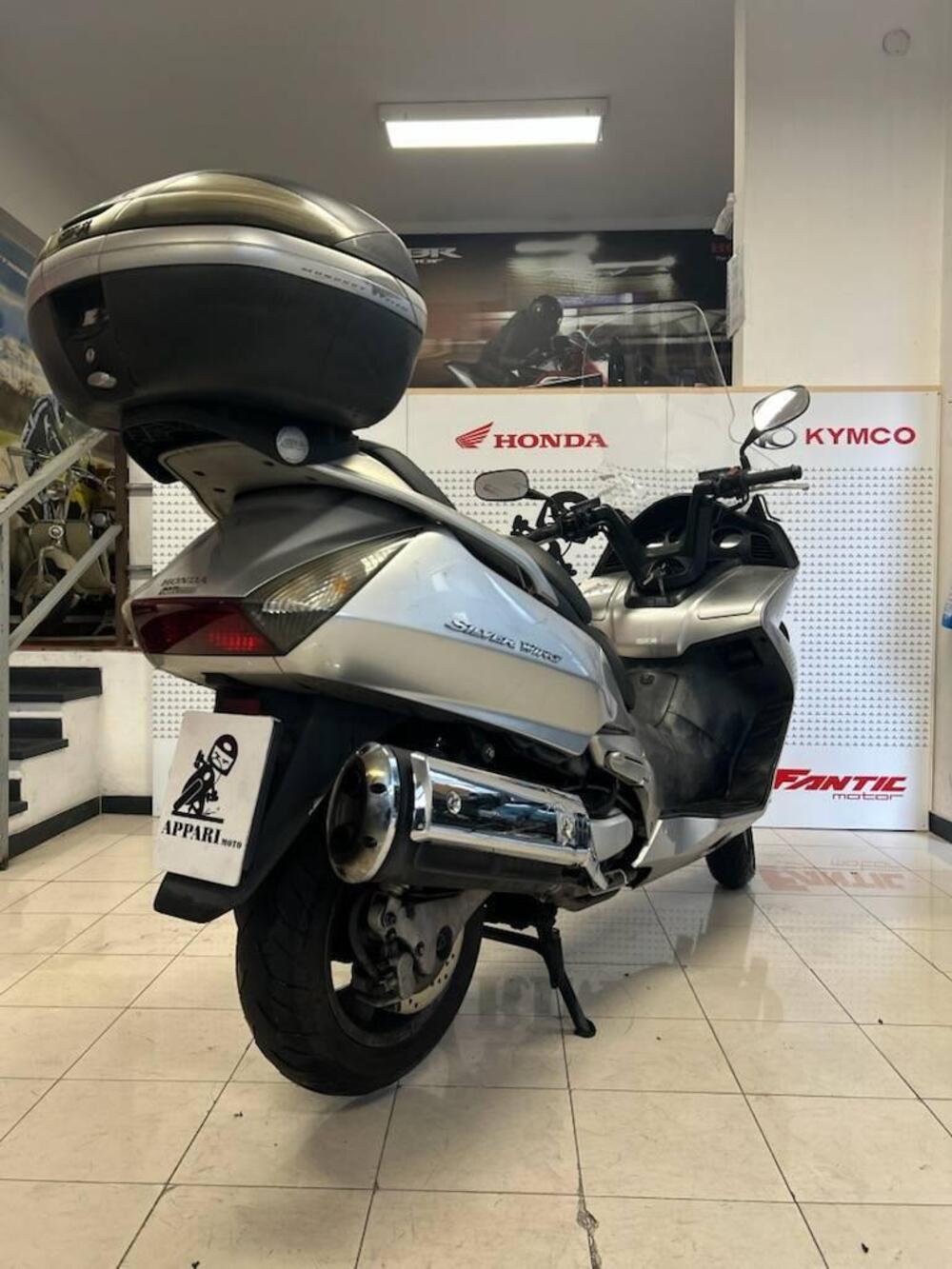 Honda Silver Wing 600 (2001 - 05) (6)