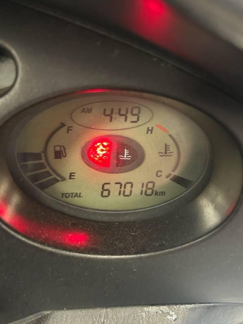 Honda Silver Wing 600 (2001 - 05) (7)