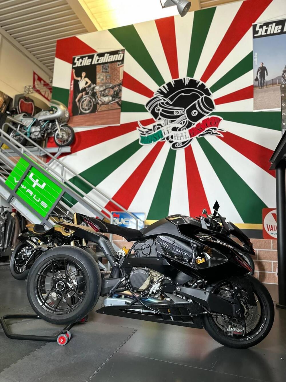 Vyrus Alyen 988 (2020 - 26) (2)