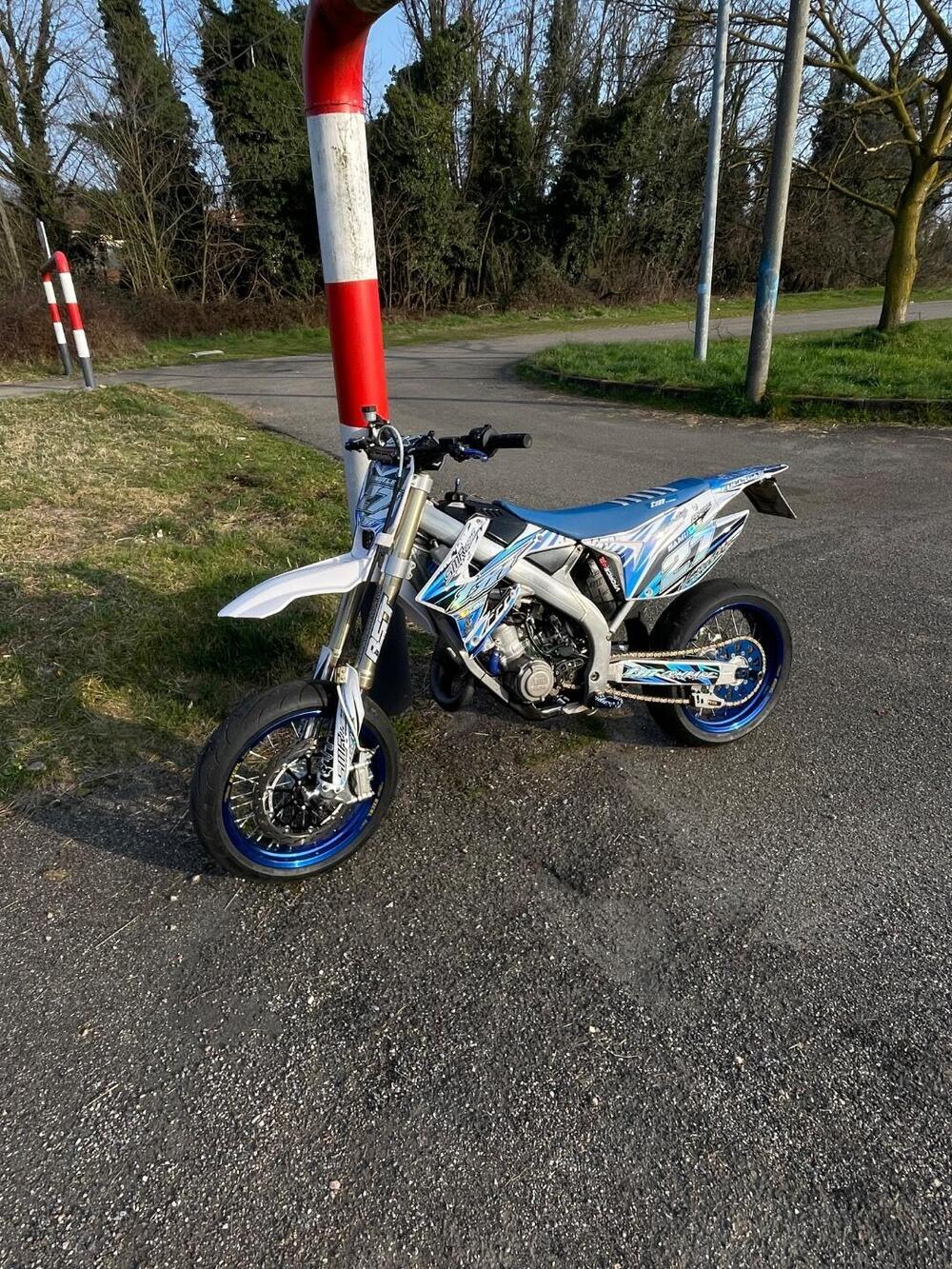 Tm Moto SMR 125 (2016) (9)