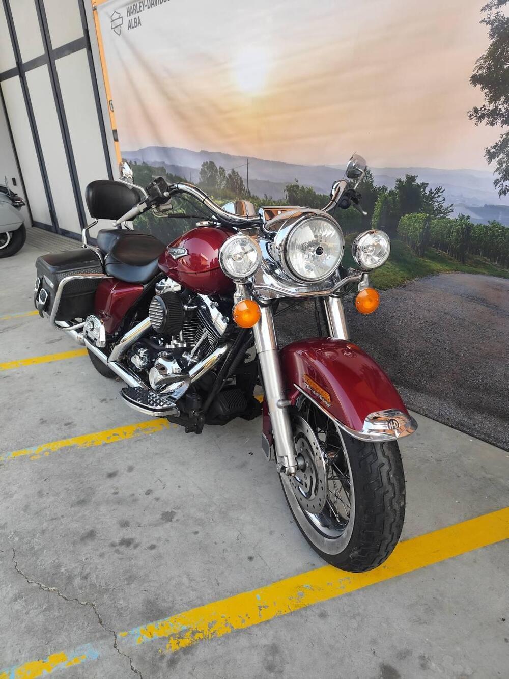 Harley-Davidson 1450 Road King Classic (2003 - 05) - FLHRCI (3)