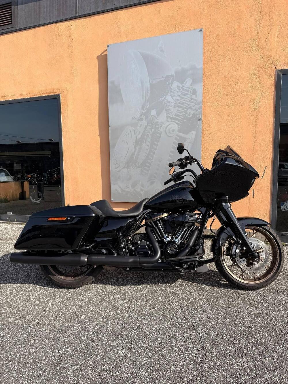 Harley-Davidson Road Glide ST (2022 - 23)