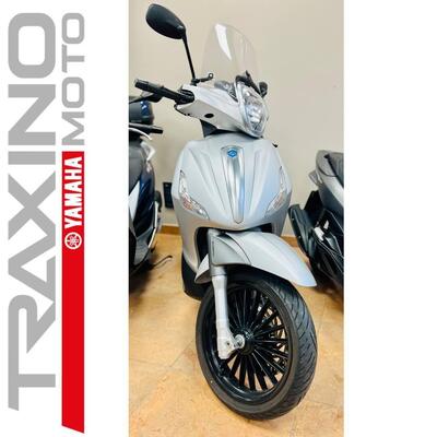 Piaggio Beverly 300 S (2021) usata