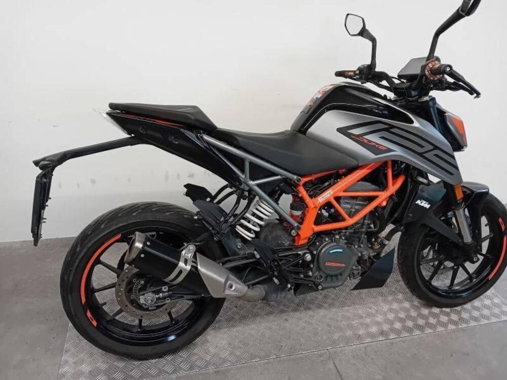 KTM 125 Duke (2021 - 23) (6)