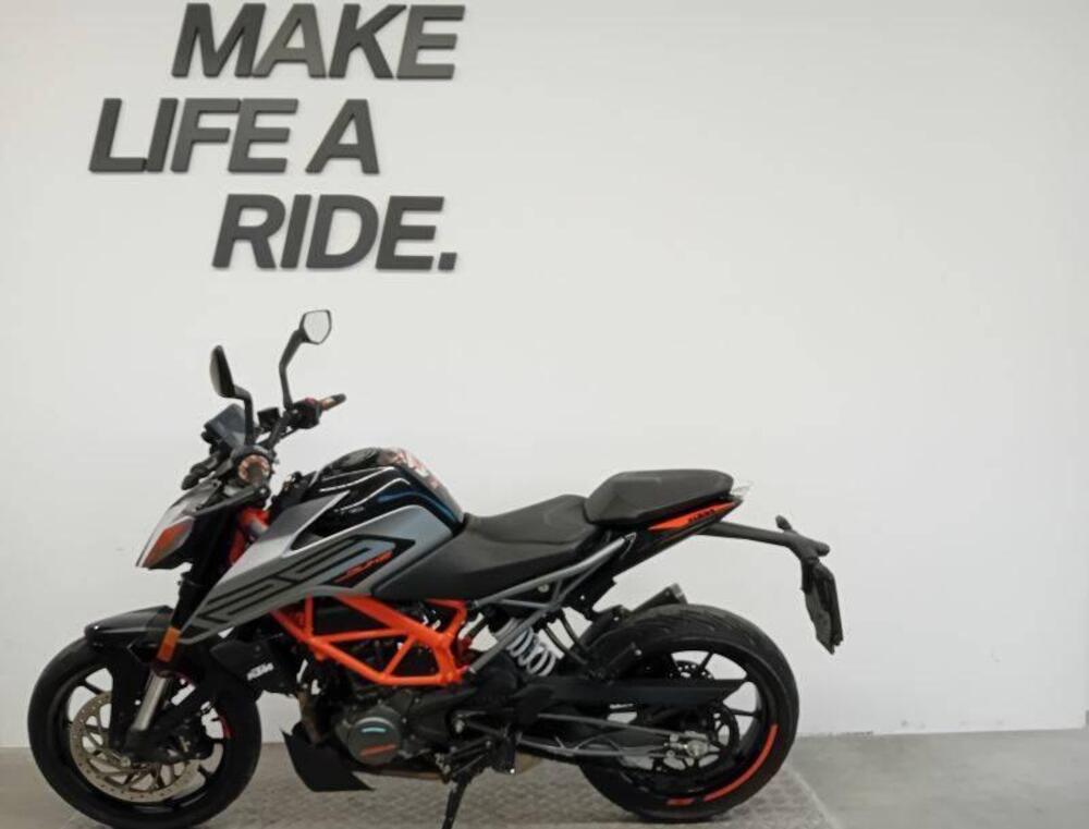 KTM 125 Duke (2021 - 23) (2)