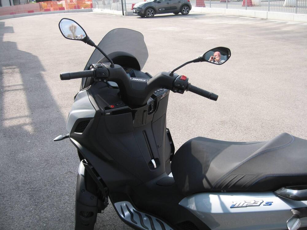 Piaggio MP3 310 Sport (2025 - 26) (4)