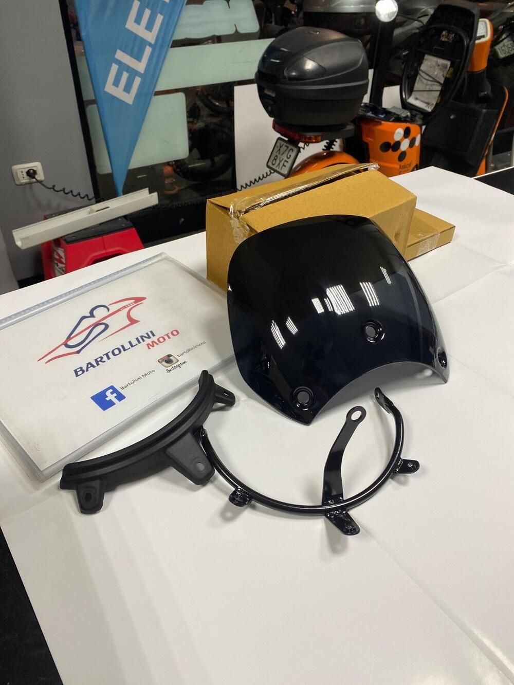 Cupolino fume Guerrilla Royal Enfield