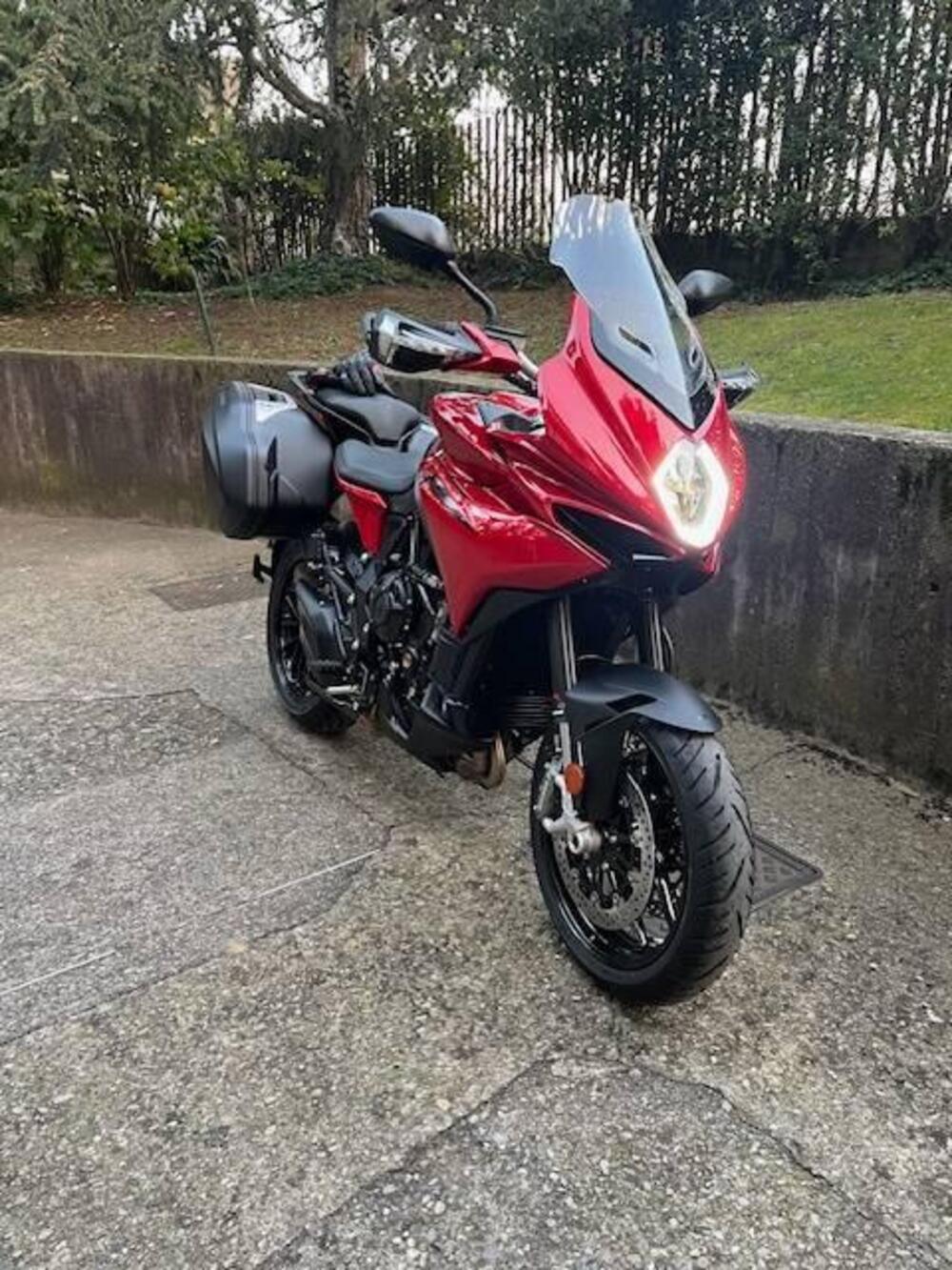 MV Agusta Turismo Veloce 800 R (2023 - 26) (2)