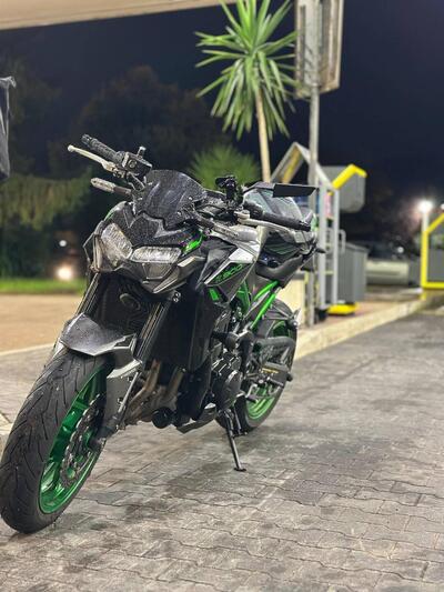 Kawasaki Z 900 (2021 - 24) usata