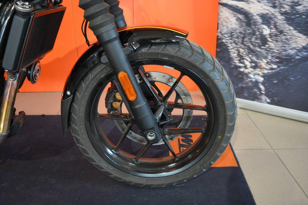 Royal Enfield Guerrilla 450 (2024 - 26) (12)