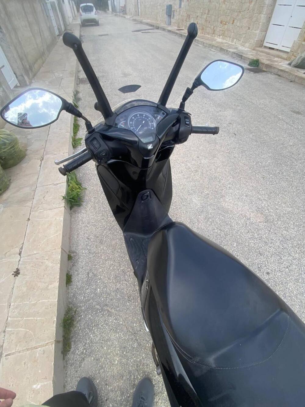 Honda SH 125i (2017 - 19) (2)