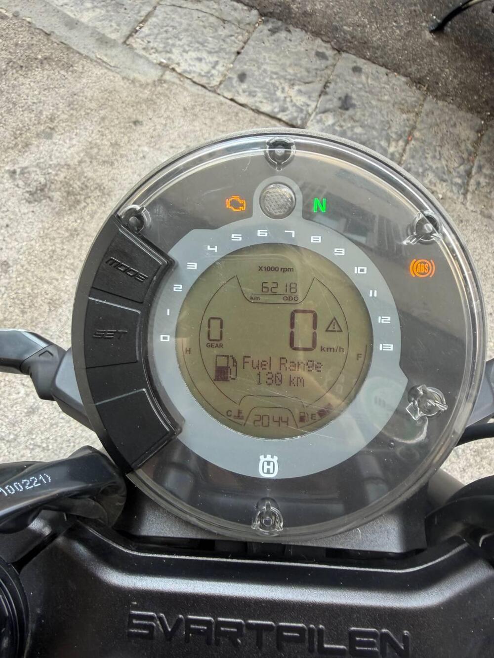 Husqvarna Svartpilen 125 (2021 - 23) (4)